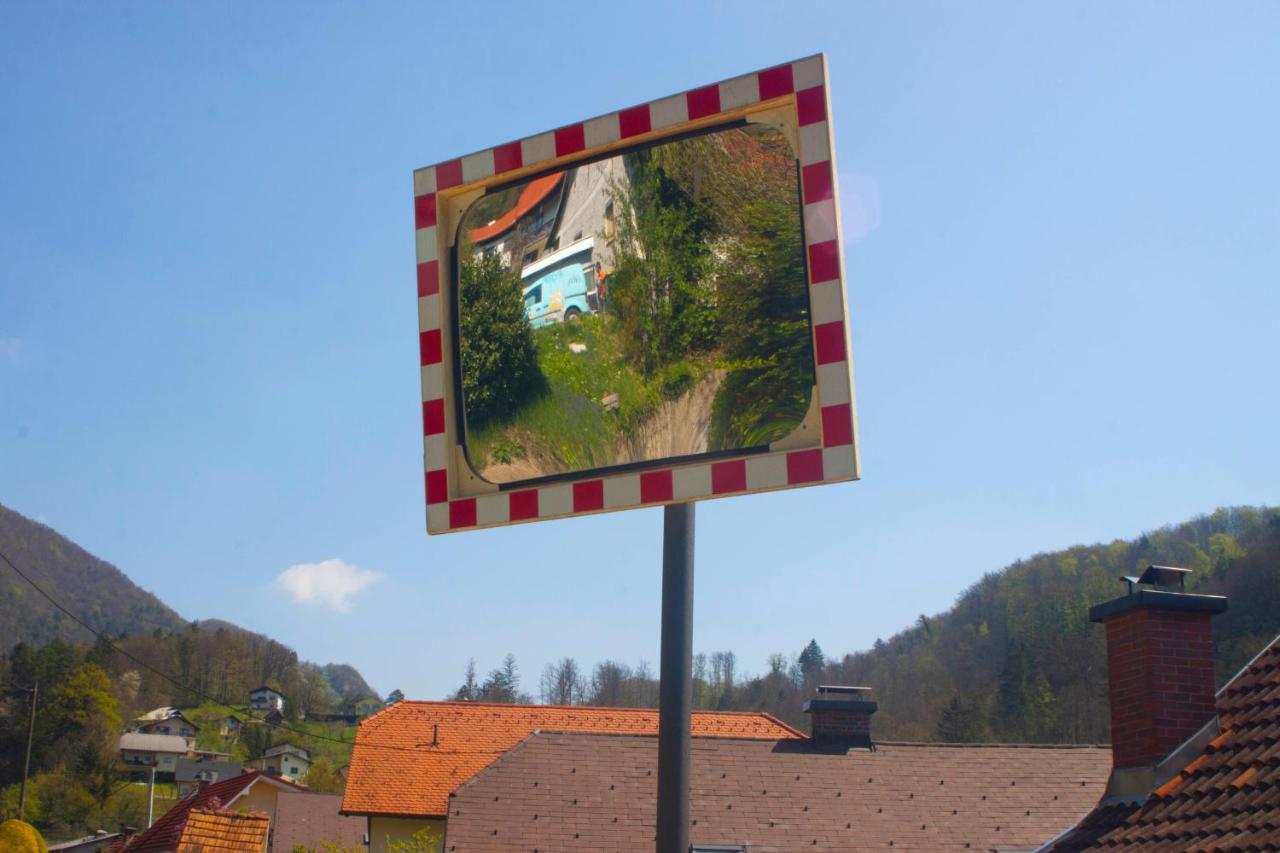 Hotel Na Kopitarjevi Laško Exterior foto